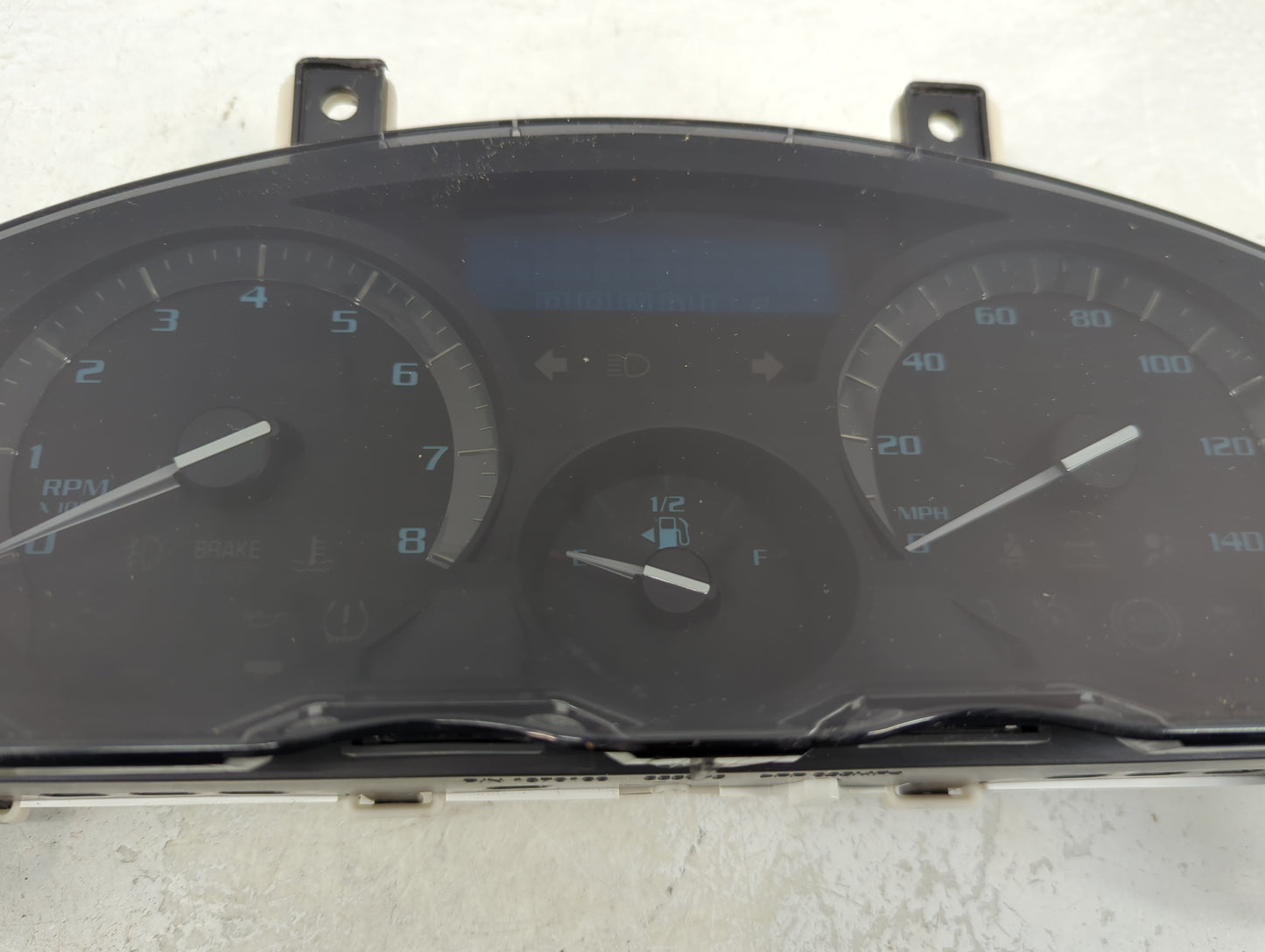 2008-2012 Buick Enclave Instrument Cluster Speedometer Gauges Fits Fits 2008 2009 2010 2011 2012 OEM Used Auto Parts - Oemus