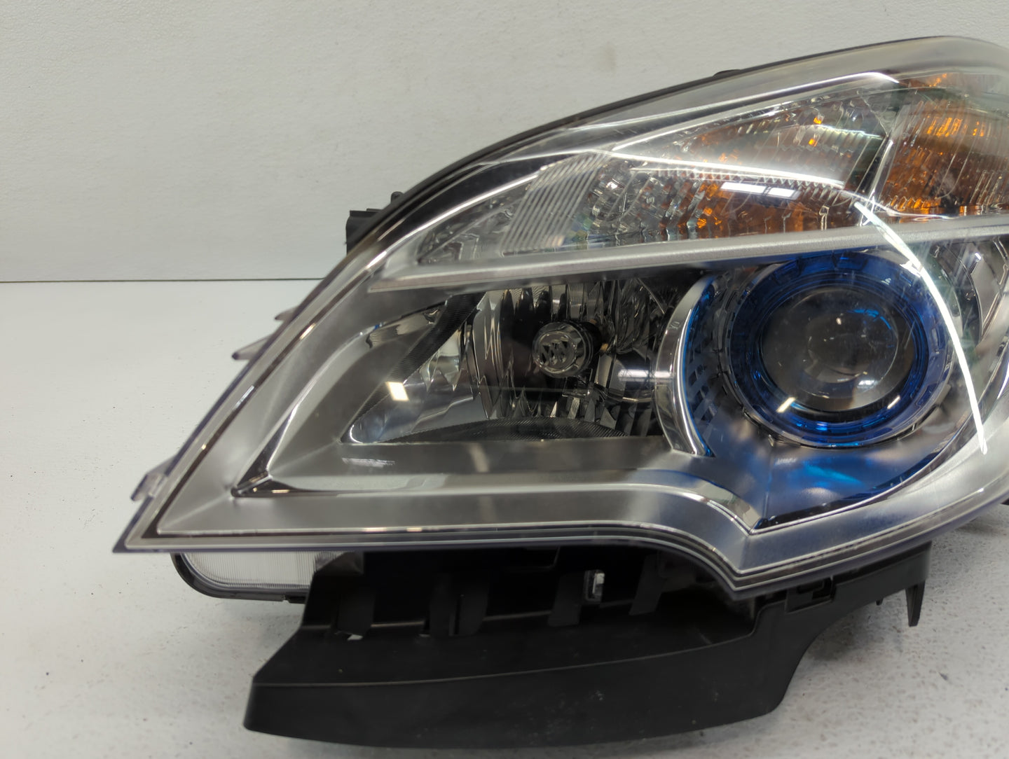 Driver Left Oem Head Light Headlight Lamp 498335 - Oemusedautoparts1.com