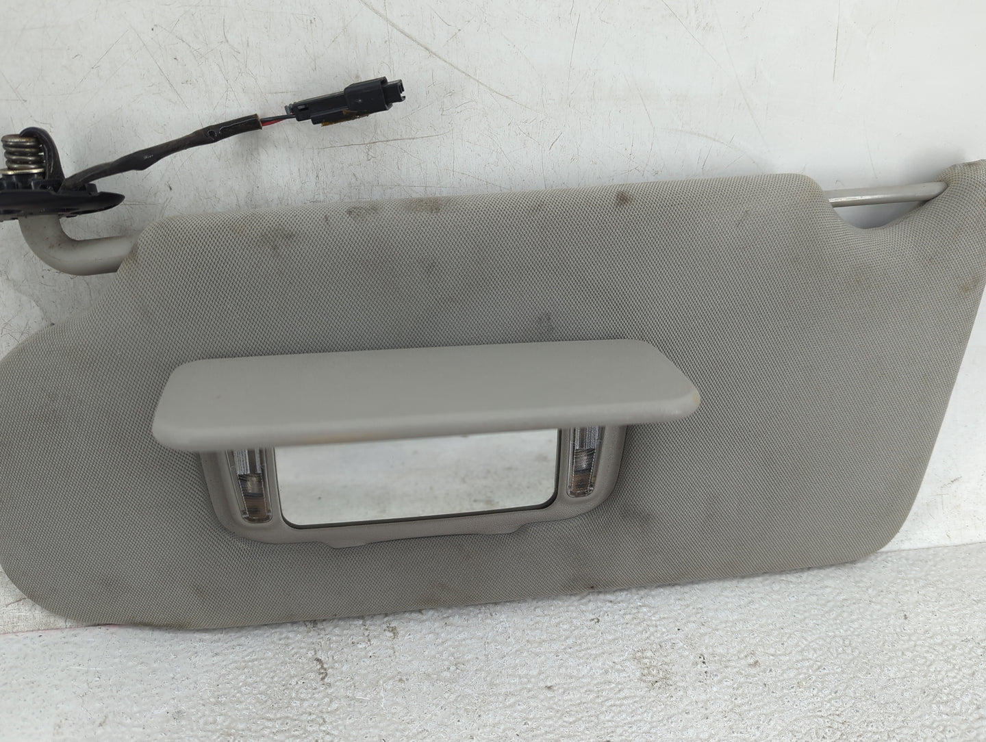 2005-2009 Buick Lacrosse Sun Visor Shade Replacement Driver Left Mirror Fits Fits 2005 2006 2007 2008 2009 OEM Used Auto Par