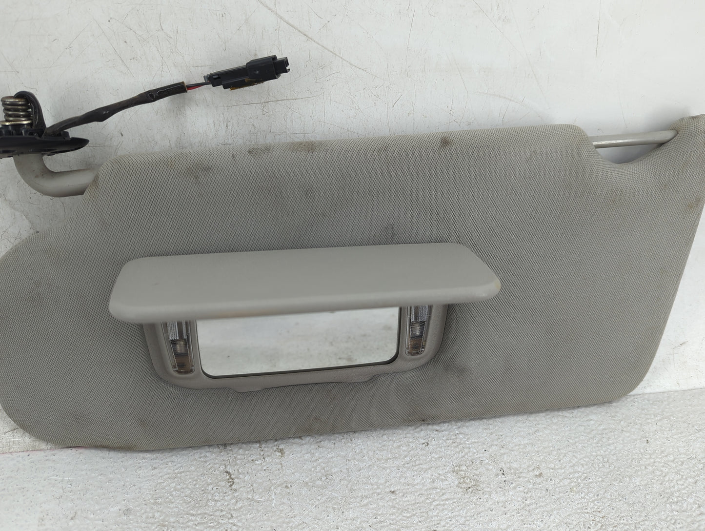 2005-2009 Buick Lacrosse Sun Visor Shade Replacement Driver Left Mirror Fits Fits 2005 2006 2007 2008 2009 OEM Used Auto Par