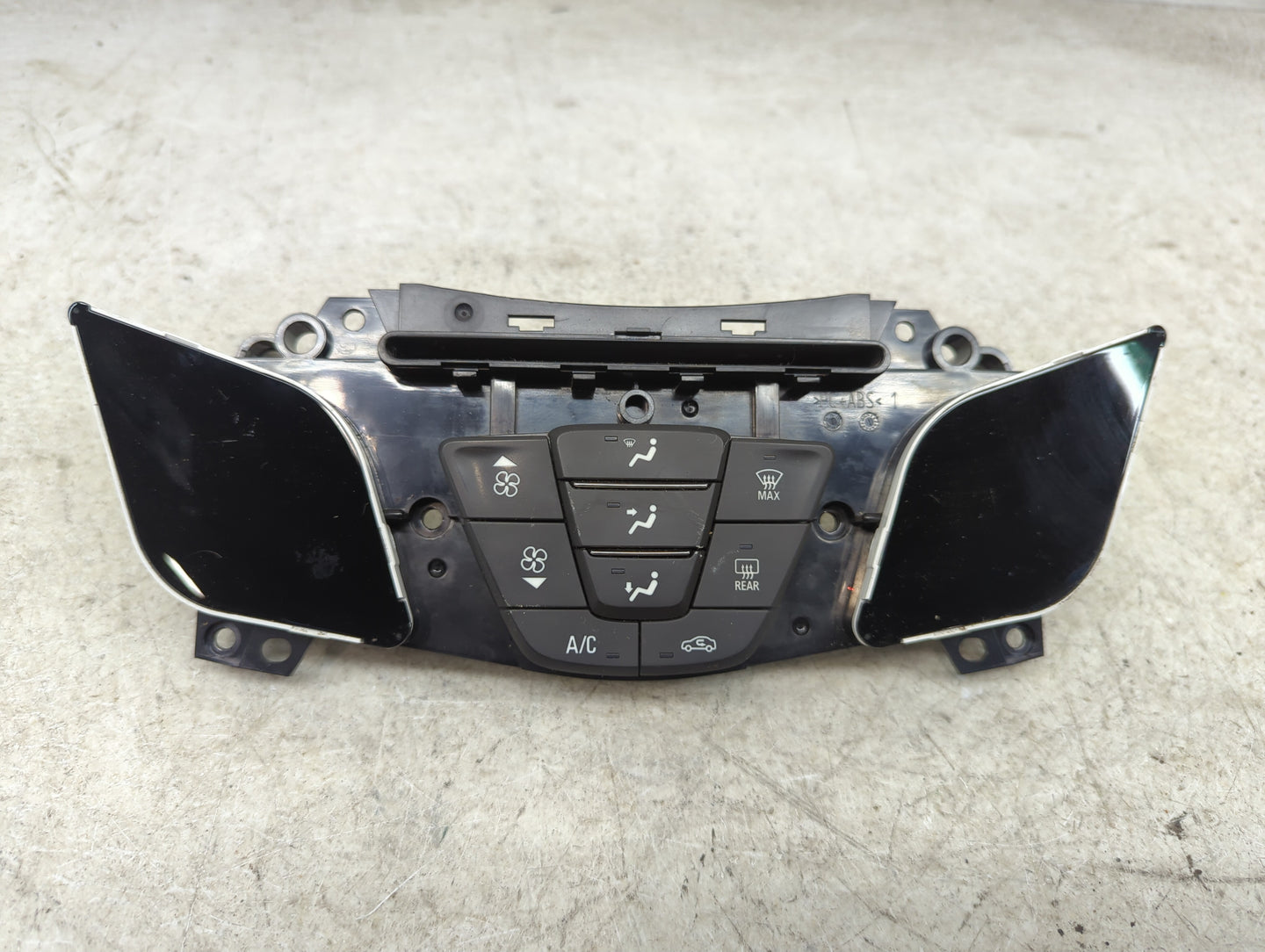 2014-2016 Buick Lacrosse Climate Control Module Temperature AC/Heater Replacement Fits Fits 2014 2015 2016 OEM Used Auto Par