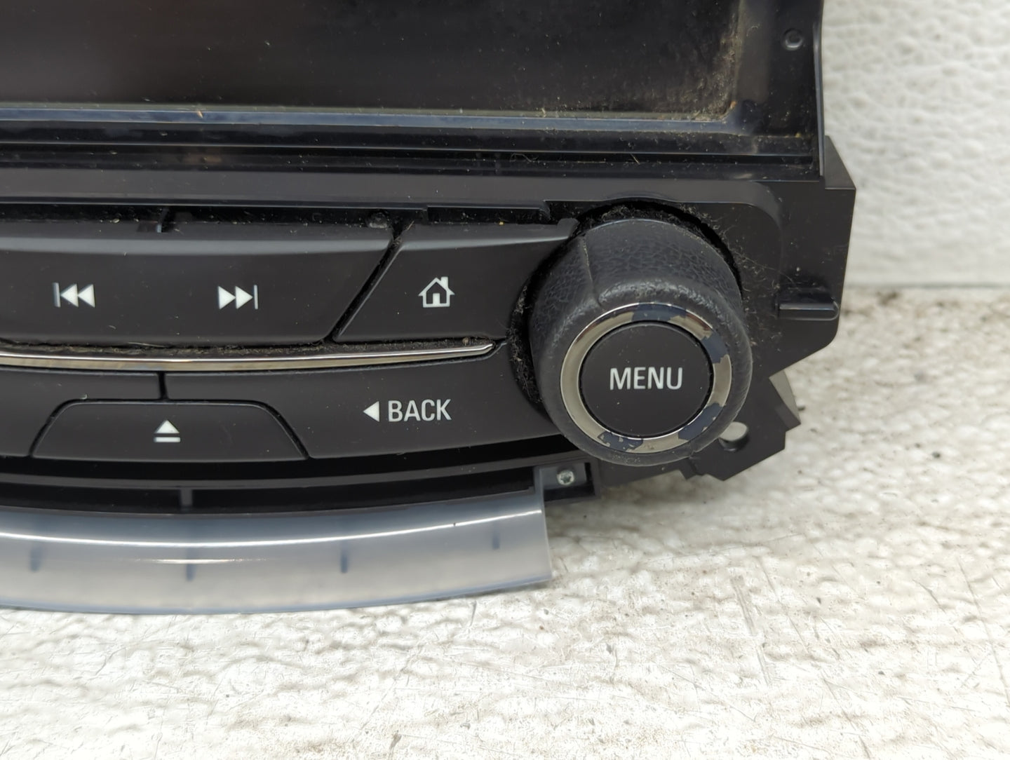 2015 Buick Lacrosse Radio AM FM Cd Player Receiver Replacement Fits OEM Used Auto Parts - Oemusedautoparts1.com