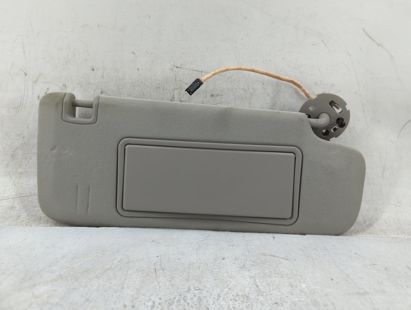 2016 Buick Lacrosse Sun Visor Shade Replacement Driver Left Mirror Fits OEM Used Auto Parts - Oemusedautoparts1.com