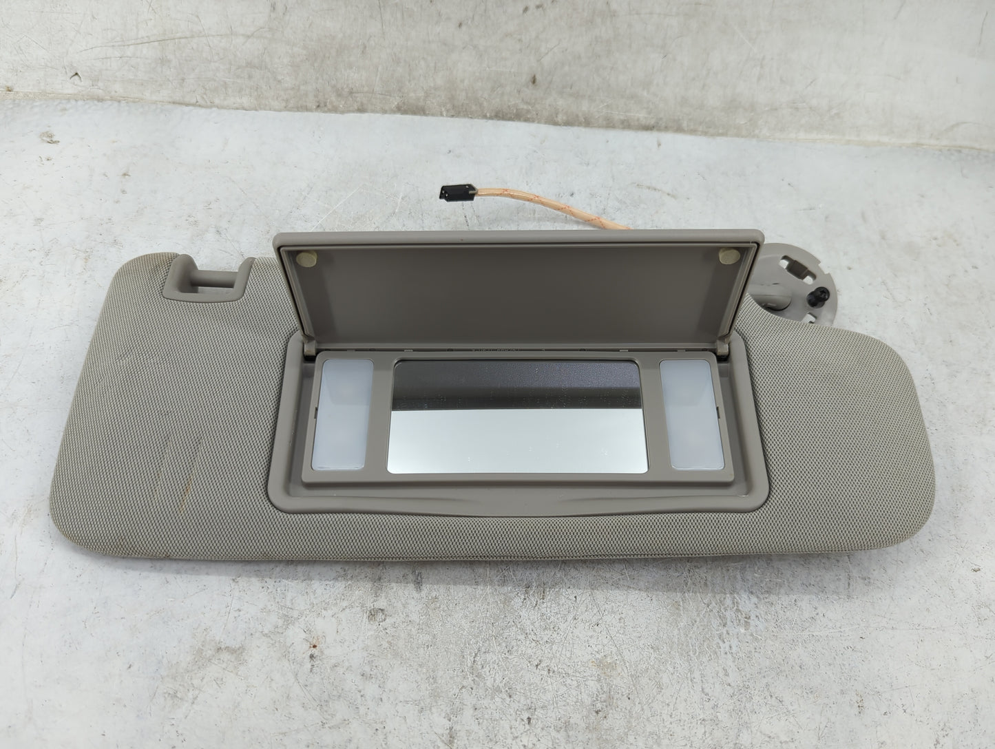 2016 Buick Lacrosse Sun Visor Shade Replacement Driver Left Mirror Fits OEM Used Auto Parts - Oemusedautoparts1.com
