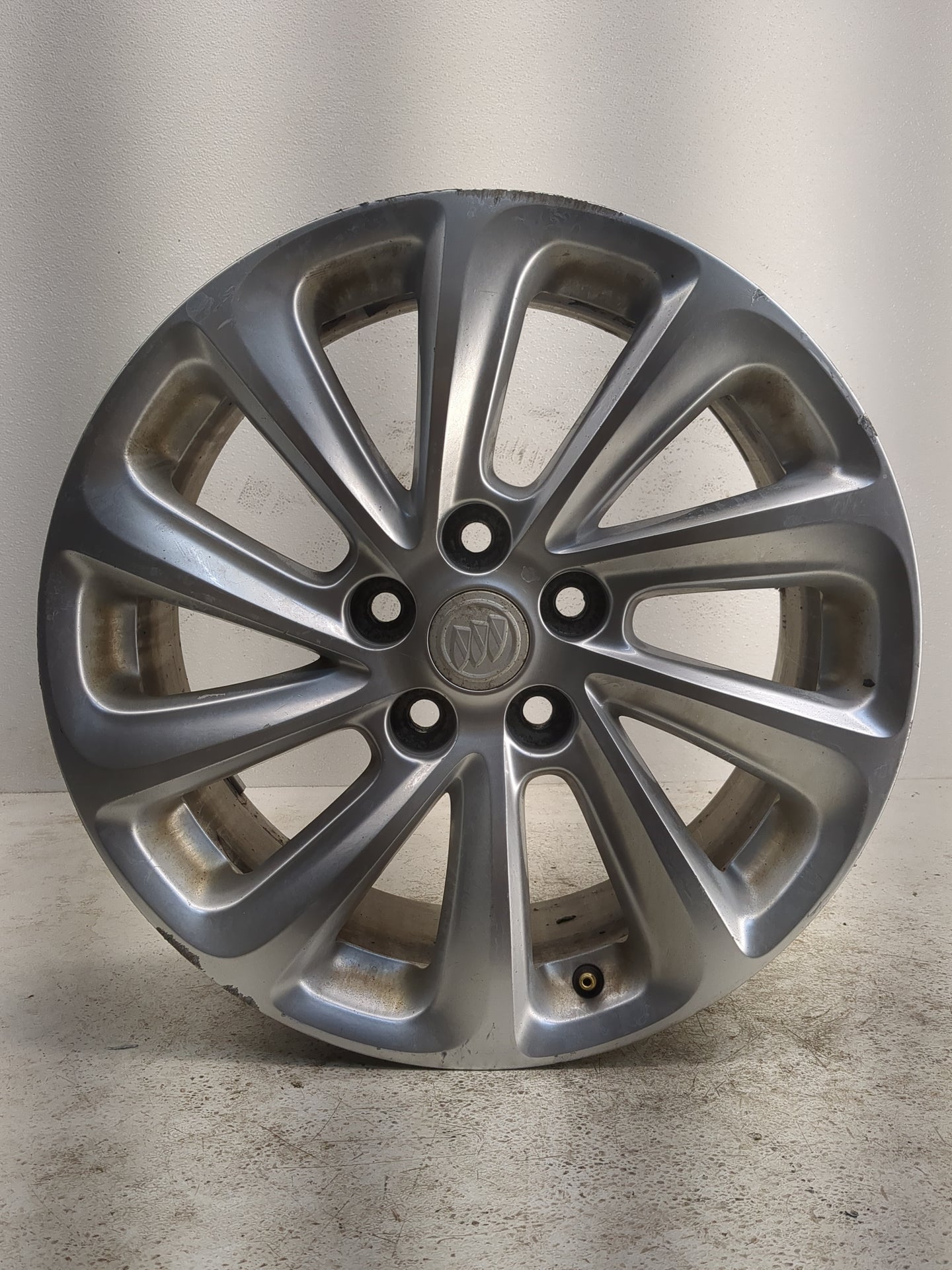 2014-2016 Buick Lacrosse Oem Wheel Rim - Oemusedautoparts1.com