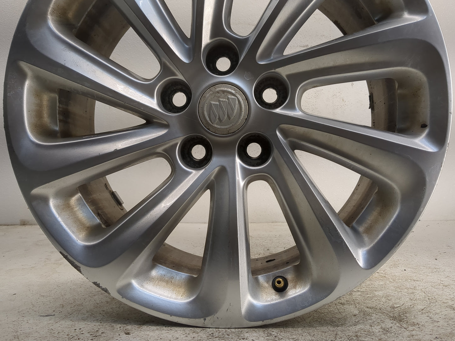2014-2016 Buick Lacrosse Oem Wheel Rim - Oemusedautoparts1.com