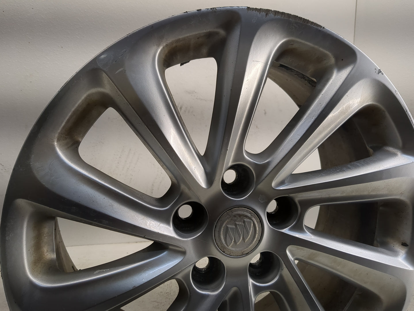 2014-2016 Buick Lacrosse Oem Wheel Rim - Oemusedautoparts1.com