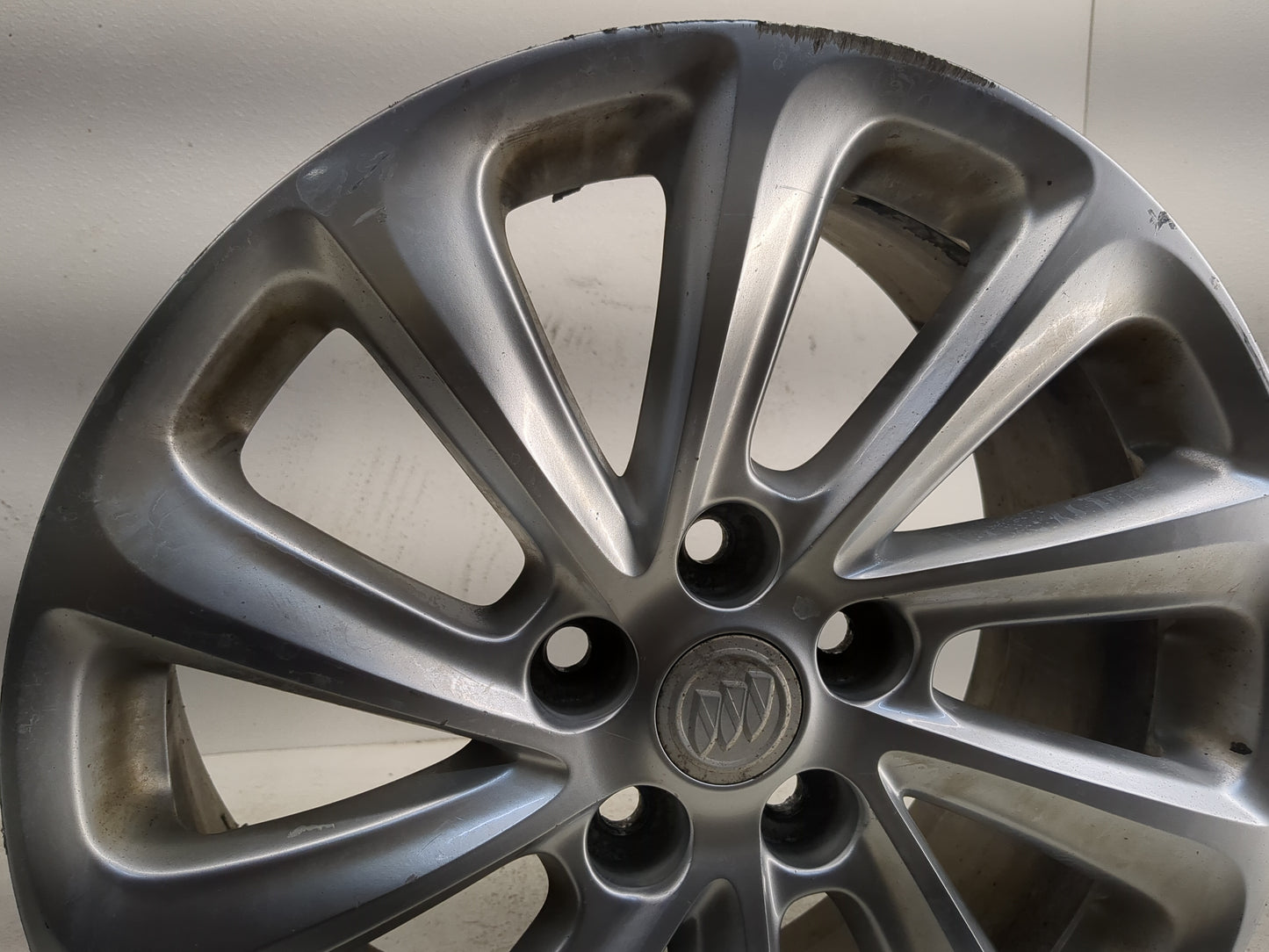2014-2016 Buick Lacrosse Oem Wheel Rim - Oemusedautoparts1.com