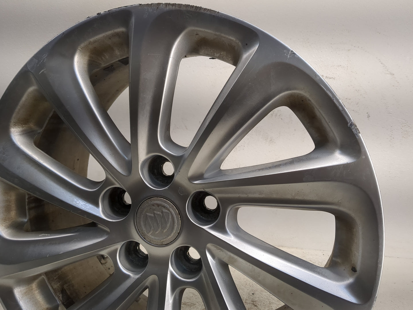 2014-2016 Buick Lacrosse Oem Wheel Rim - Oemusedautoparts1.com