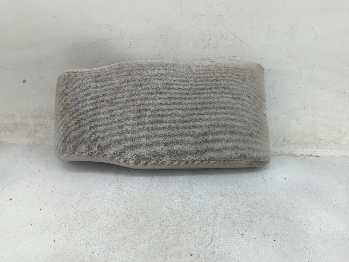 2005-2006 Buick Lacrosse Center Console Armrest Cover Lid Fits Fits 2005 2006 OEM Used Auto Parts - Oemusedautoparts1.com