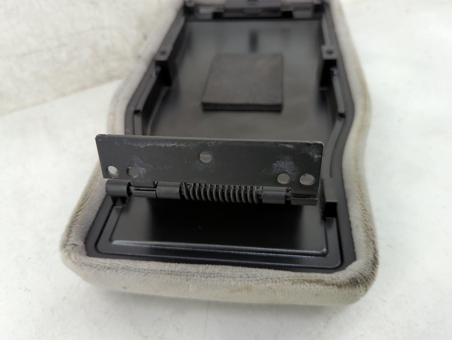 2005-2006 Buick Lacrosse Center Console Armrest Cover Lid Fits Fits 2005 2006 OEM Used Auto Parts - Oemusedautoparts1.com