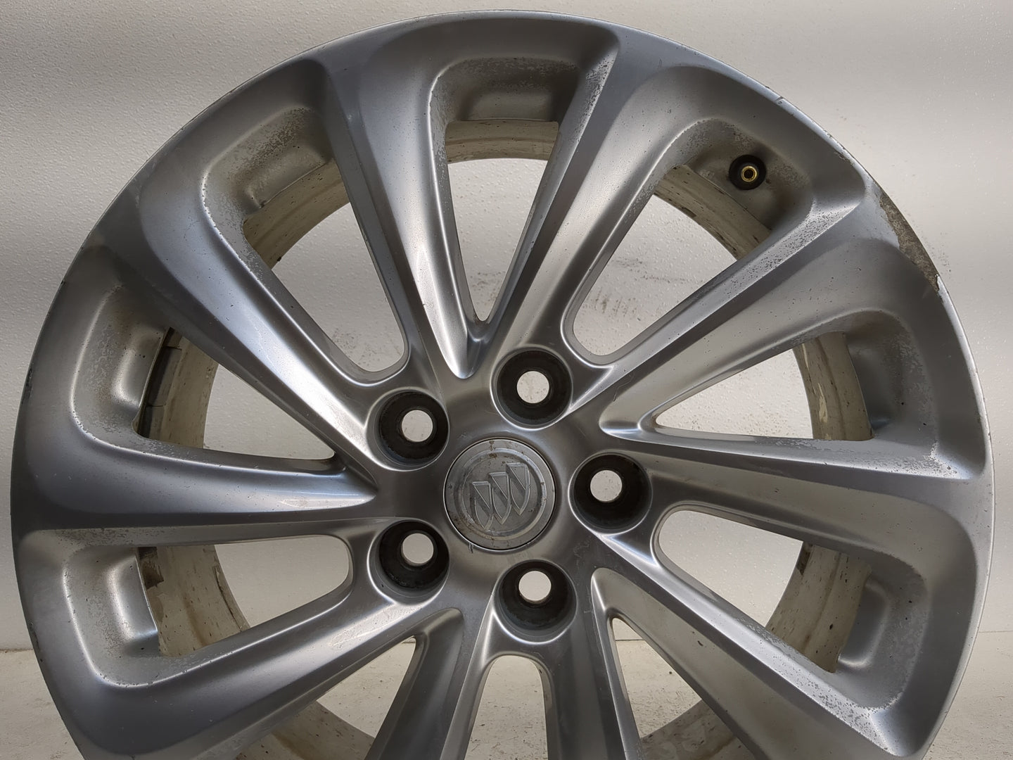 2014-2016 Buick Lacrosse Oem Wheel Rim - Oemusedautoparts1.com