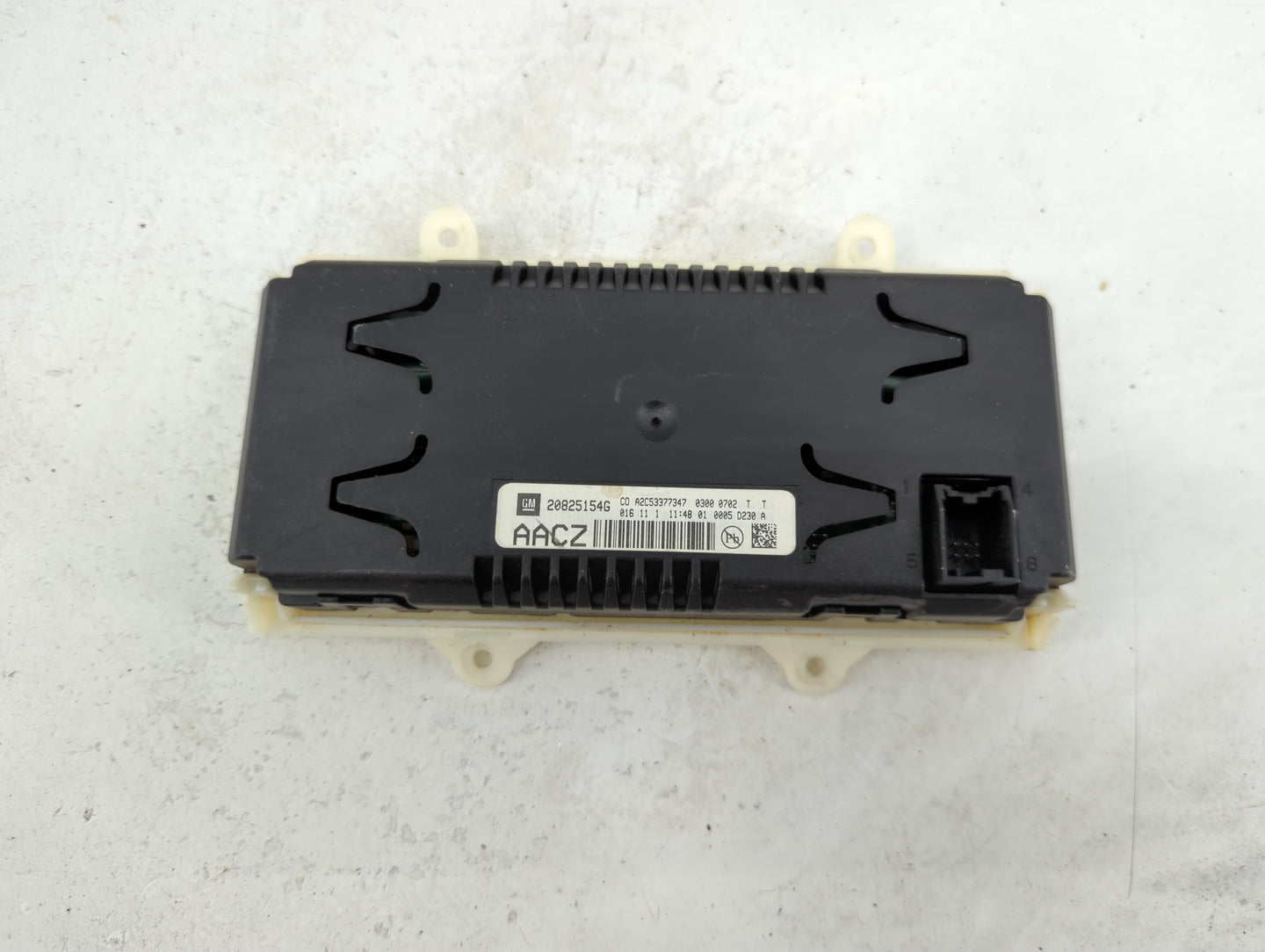 2010-2013 Buick Lacrosse Information Display Screen 1178682 - Oemusedautoparts1.com