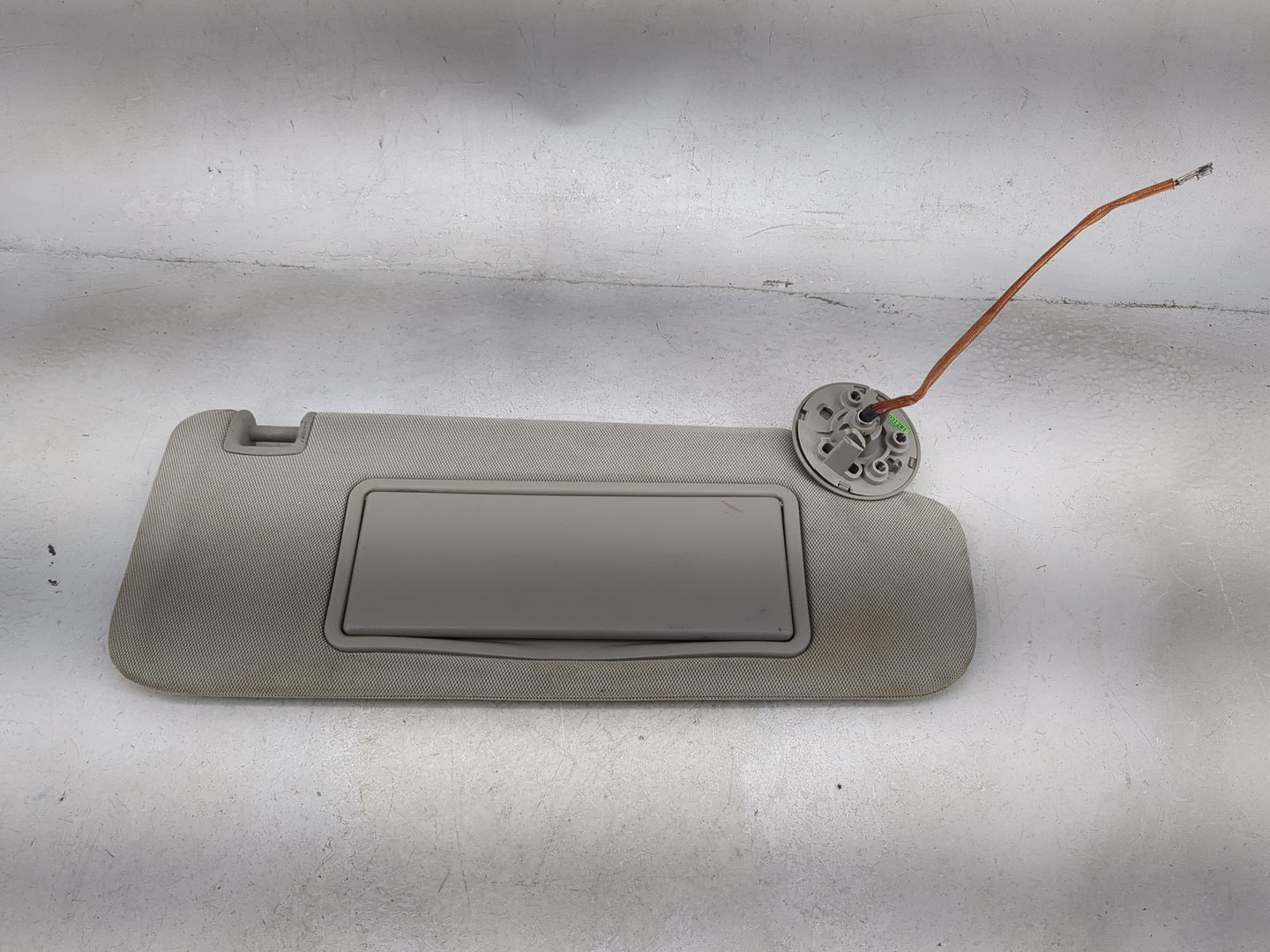 2010-2015 Buick Lacrosse Sun Visor Shade Replacement Passenger Right Mirror Fits Fits 2010 2011 2012 2013 2014 2015 OEM Used