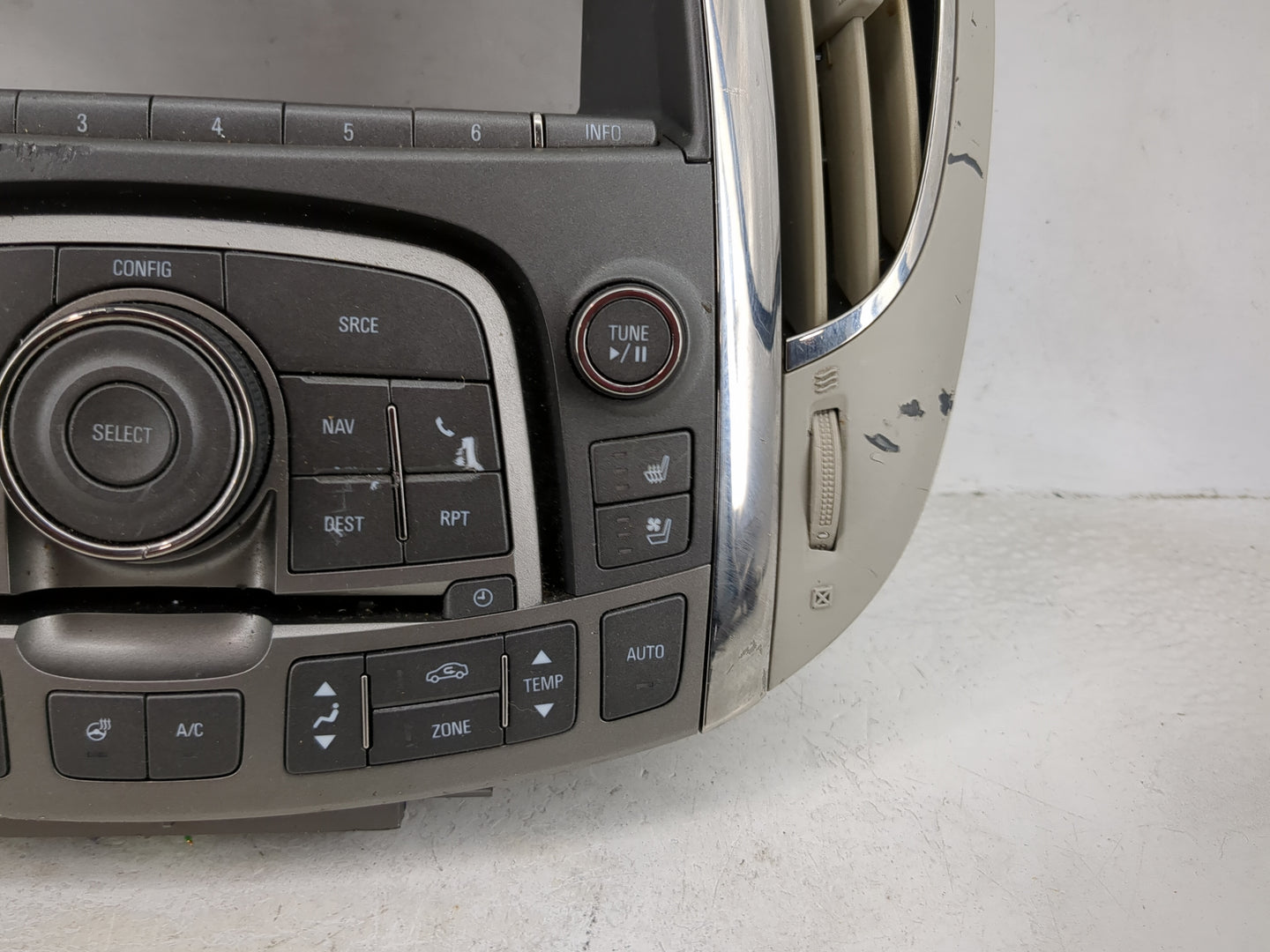 2013-2013 Buick Lacrosse Radio Control Panel 5019938 - Oemusedautoparts1.com