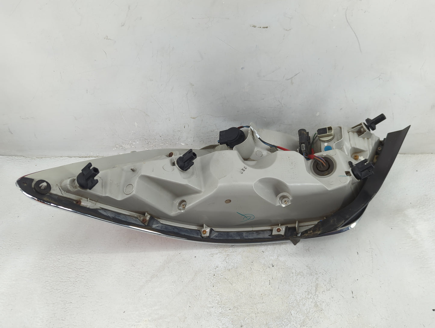 2010-2013 Buick Lacrosse Tail Light Assembly Driver Left OEM Fits Fits 2010 2011 2012 2013 OEM Used Auto Parts - Oemusedauto