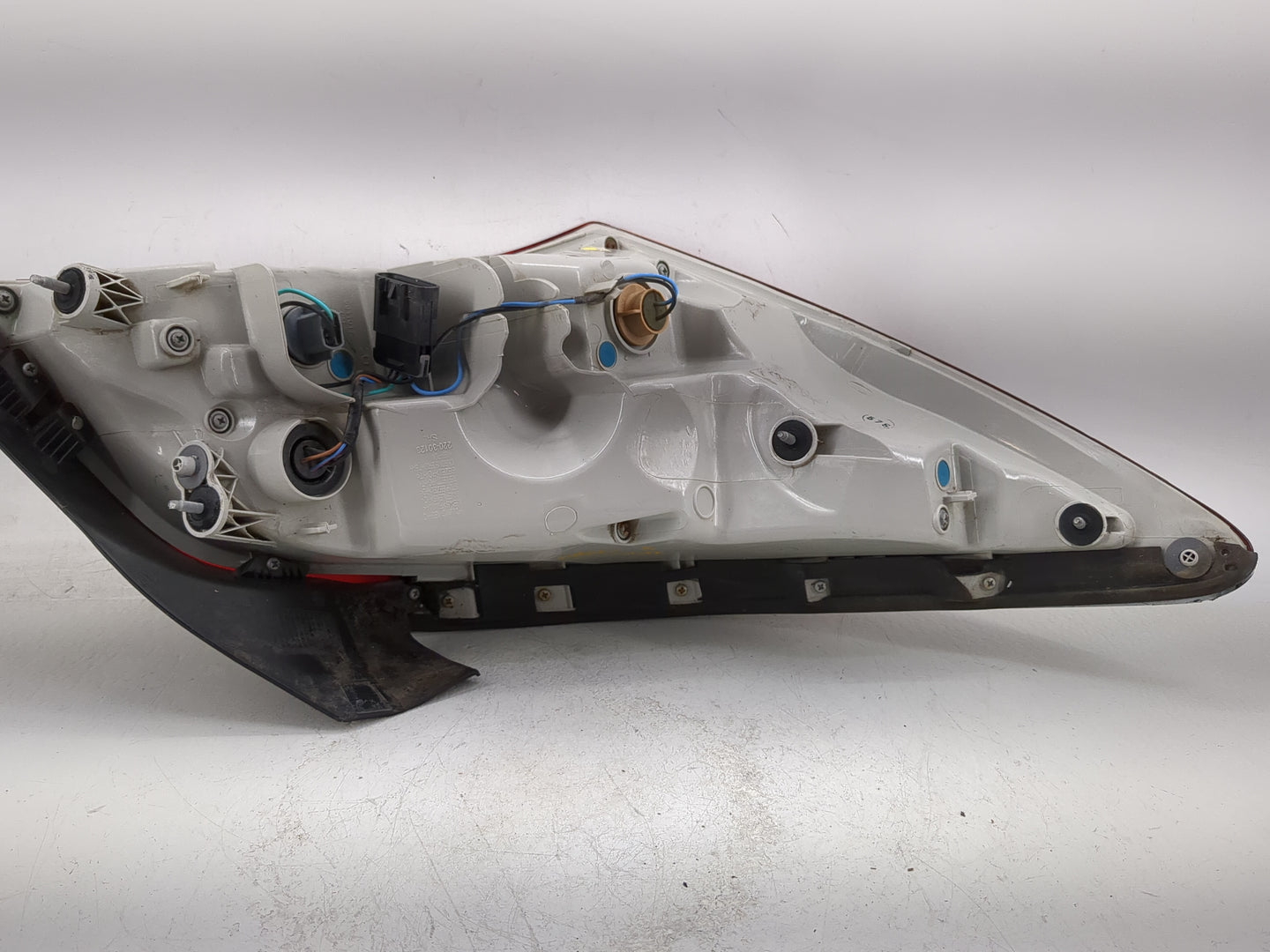 2014-2016 Buick Lacrosse Tail Light Assembly Passenger Right OEM Fits Fits 2014 2015 2016 OEM Used Auto Parts - Oemusedautop