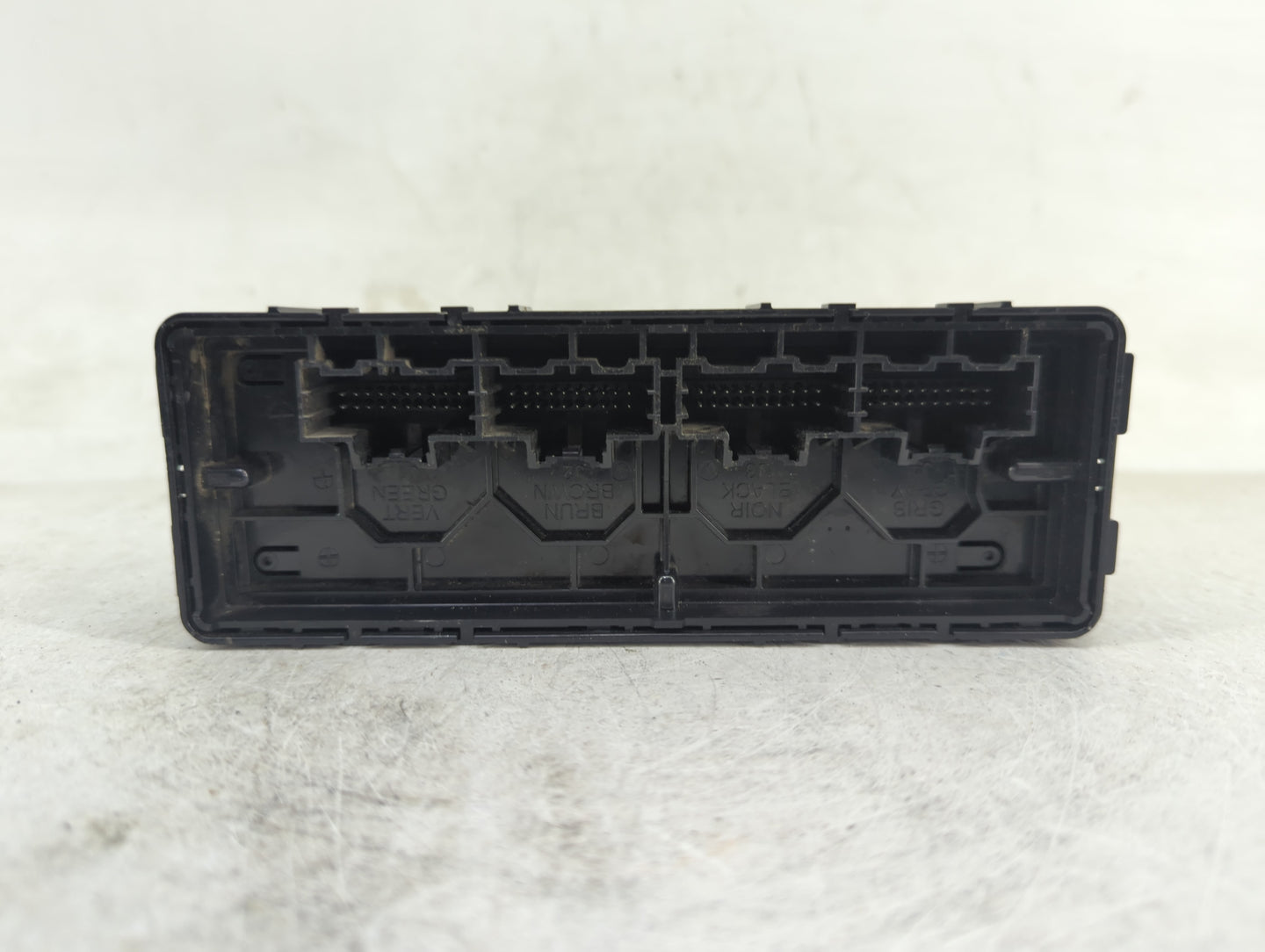 2014-2016 Buick Lacrosse Body Control Module Bcm Inner Cabin Fuse Box - Oemusedautoparts1.com