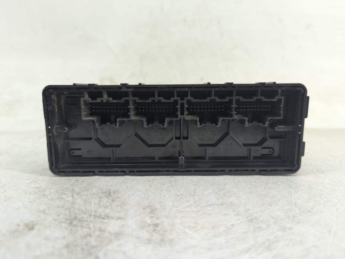 2014-2016 Buick Lacrosse Body Control Module Bcm Inner Cabin Fuse Box - Oemusedautoparts1.com