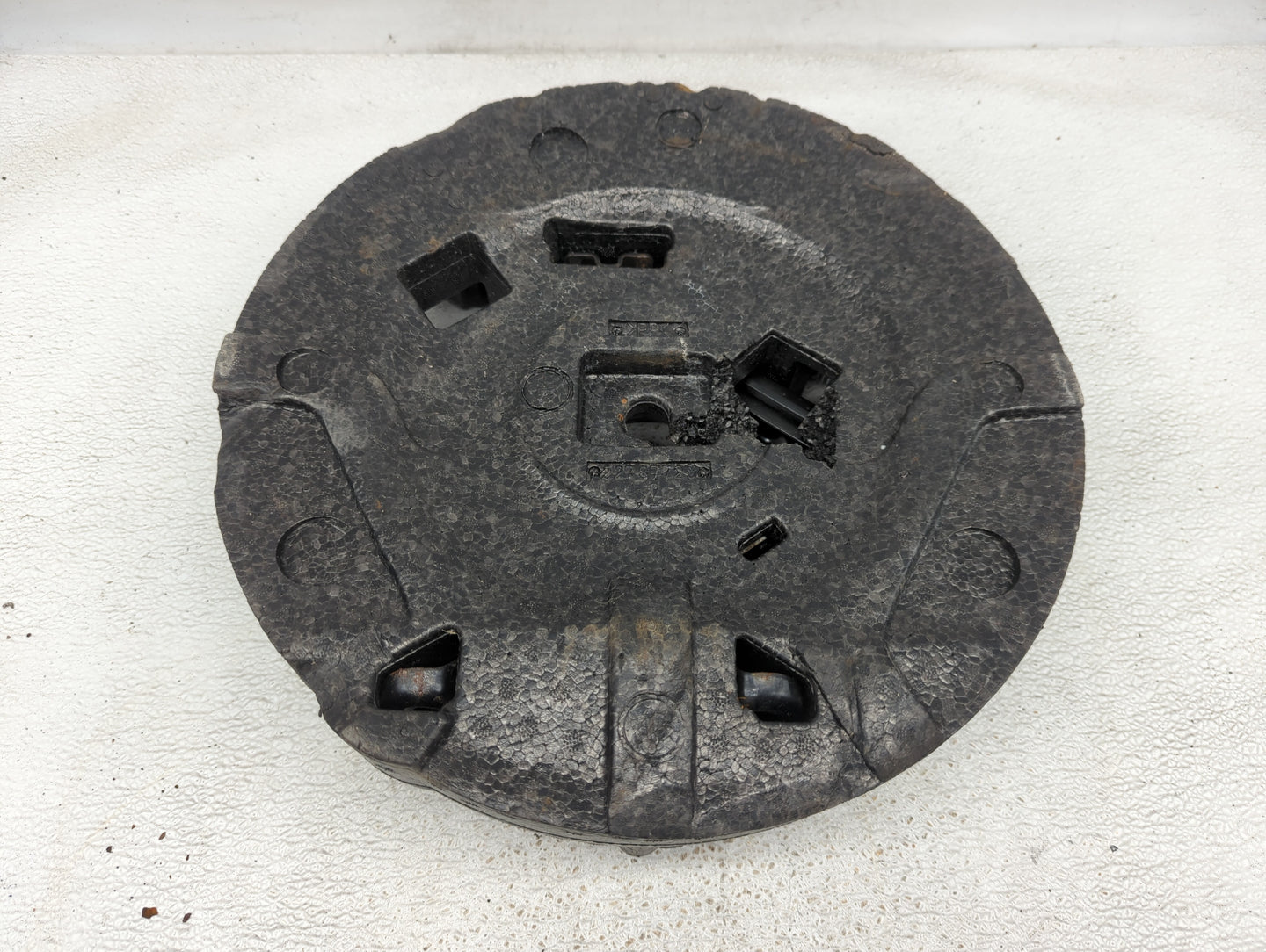 2012 Buick Lacrosse Spare Scissor Car Jack - Oemusedautoparts1.com