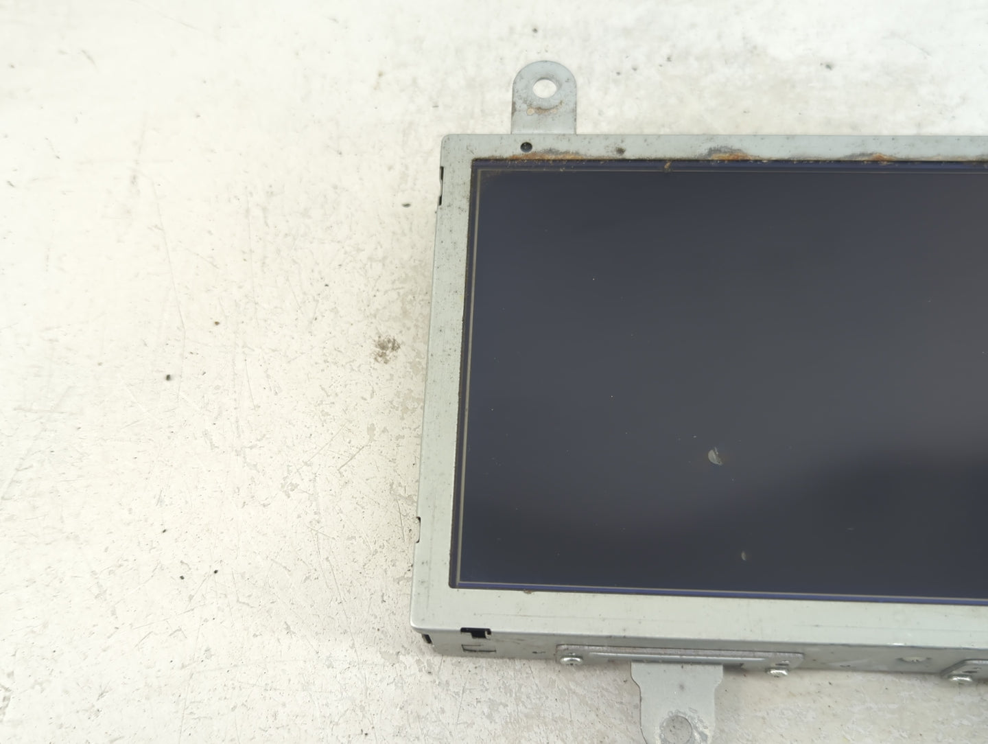 2010-2013 Buick Lacrosse Information Display Screen - Oemusedautoparts1.com
