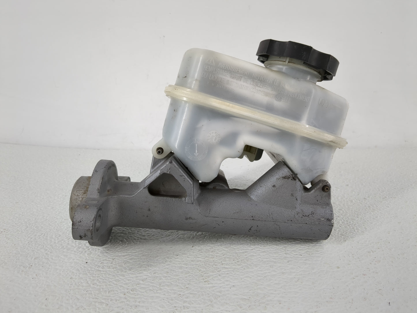 2000-2003 Buick Lesabre Brake Master Cylinder - Oemusedautoparts1.com