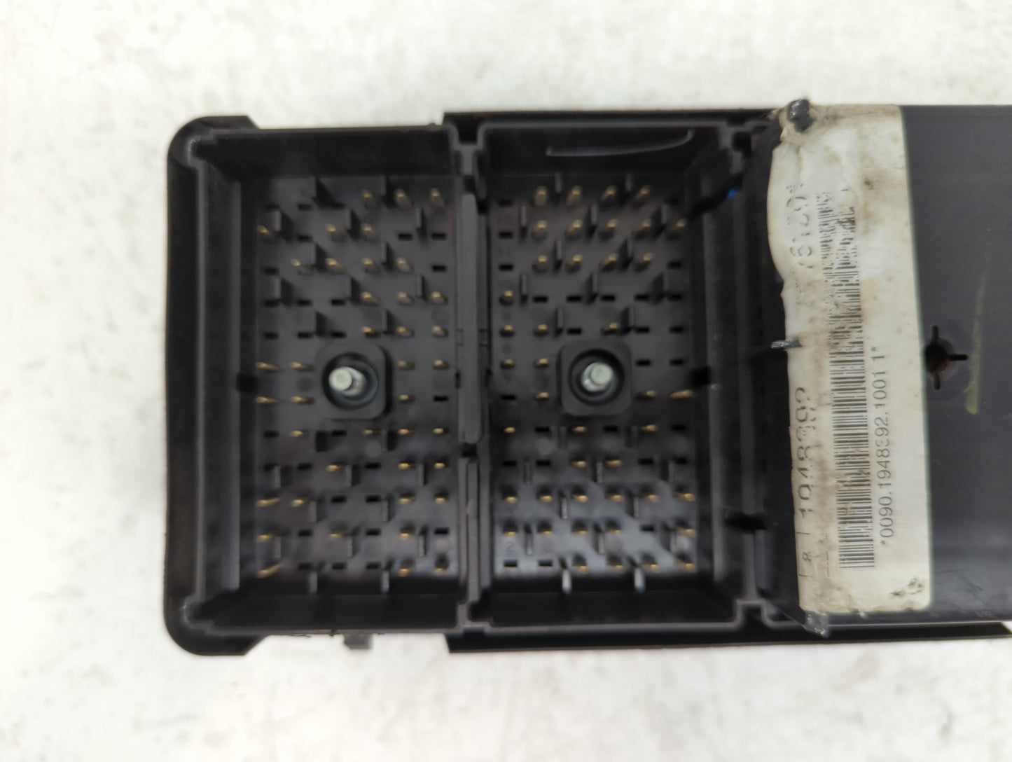 2000-2005 Buick Lesabre Fusebox Fuse Box Panel Relay Module Fits Fits 2000 2001 2002 2003 2004 2005 OEM Used Auto Parts - Oe