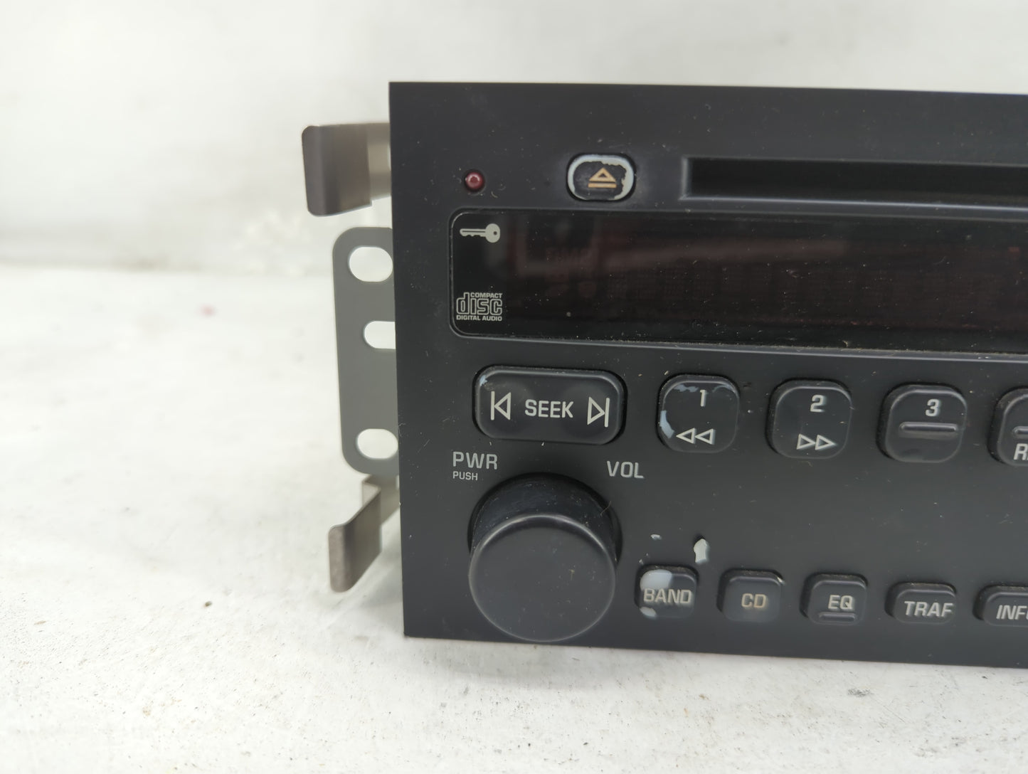2003-2005 Buick Lesabre Radio AM FM Cd Player Receiver Replacement Fits Fits 2003 2004 2005 OEM Used Auto Parts - Oemusedaut