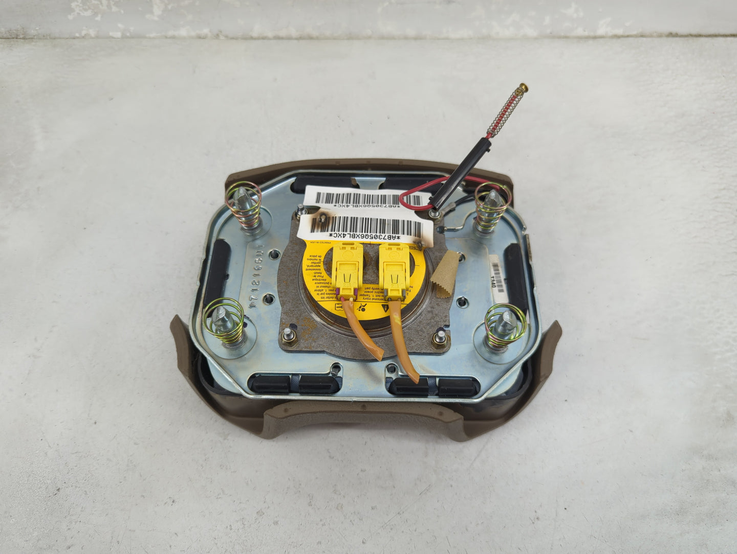 2001-2005 Buick Lesabre Air Bag Driver Left Steering Wheel Mounted - Oemusedautoparts1.com