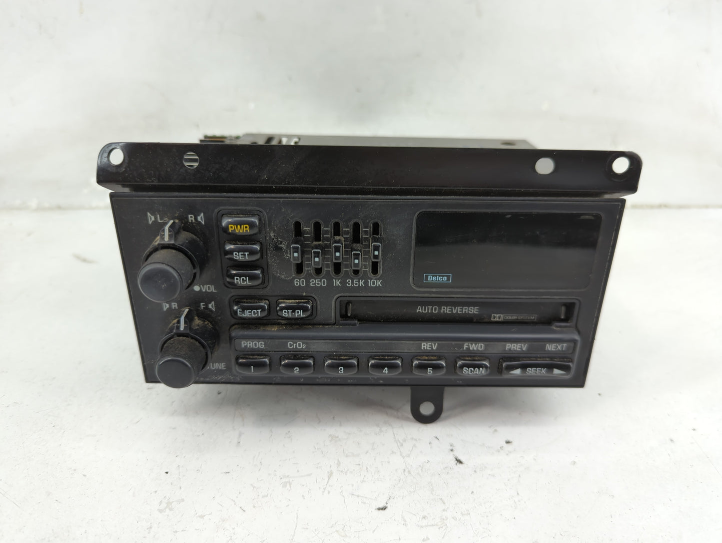 0 Buick Lesabre Radio AM FM Cd Player Receiver Replacement Fits OEM Used Auto Parts - Oemusedautoparts1.com
