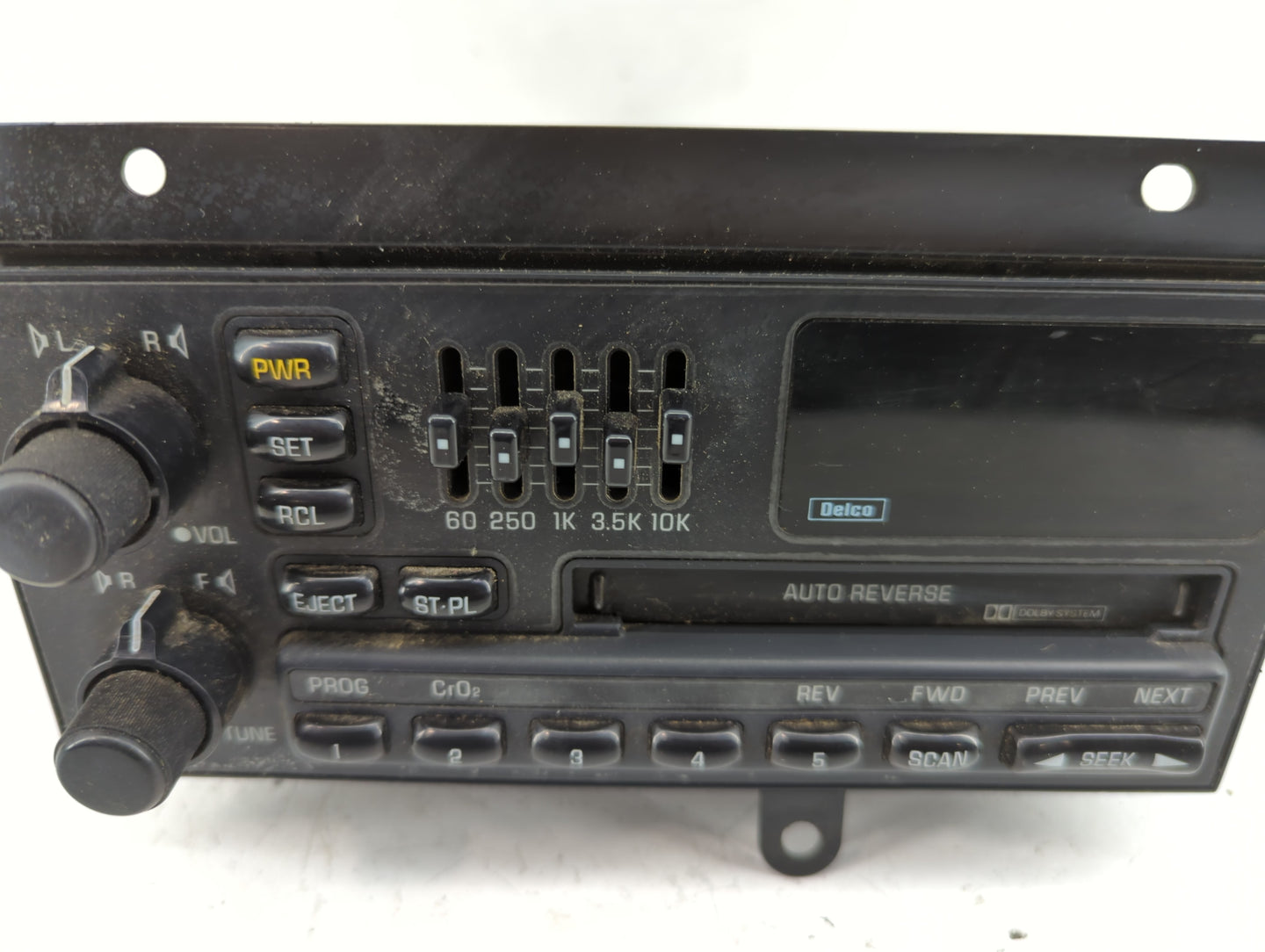 0 Buick Lesabre Radio AM FM Cd Player Receiver Replacement Fits OEM Used Auto Parts - Oemusedautoparts1.com