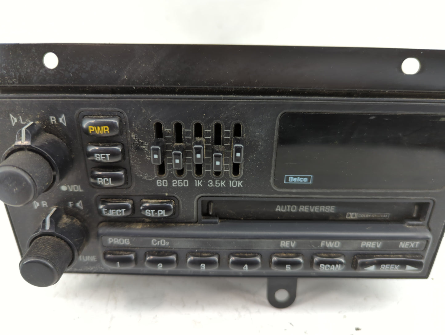 0 Buick Lesabre Radio AM FM Cd Player Receiver Replacement Fits OEM Used Auto Parts - Oemusedautoparts1.com