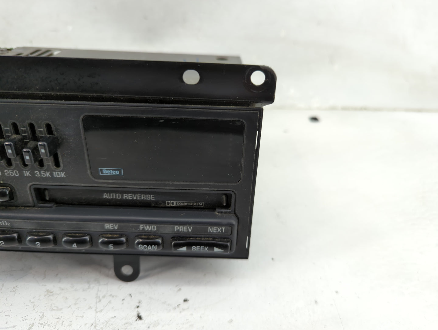 0 Buick Lesabre Radio AM FM Cd Player Receiver Replacement Fits OEM Used Auto Parts - Oemusedautoparts1.com