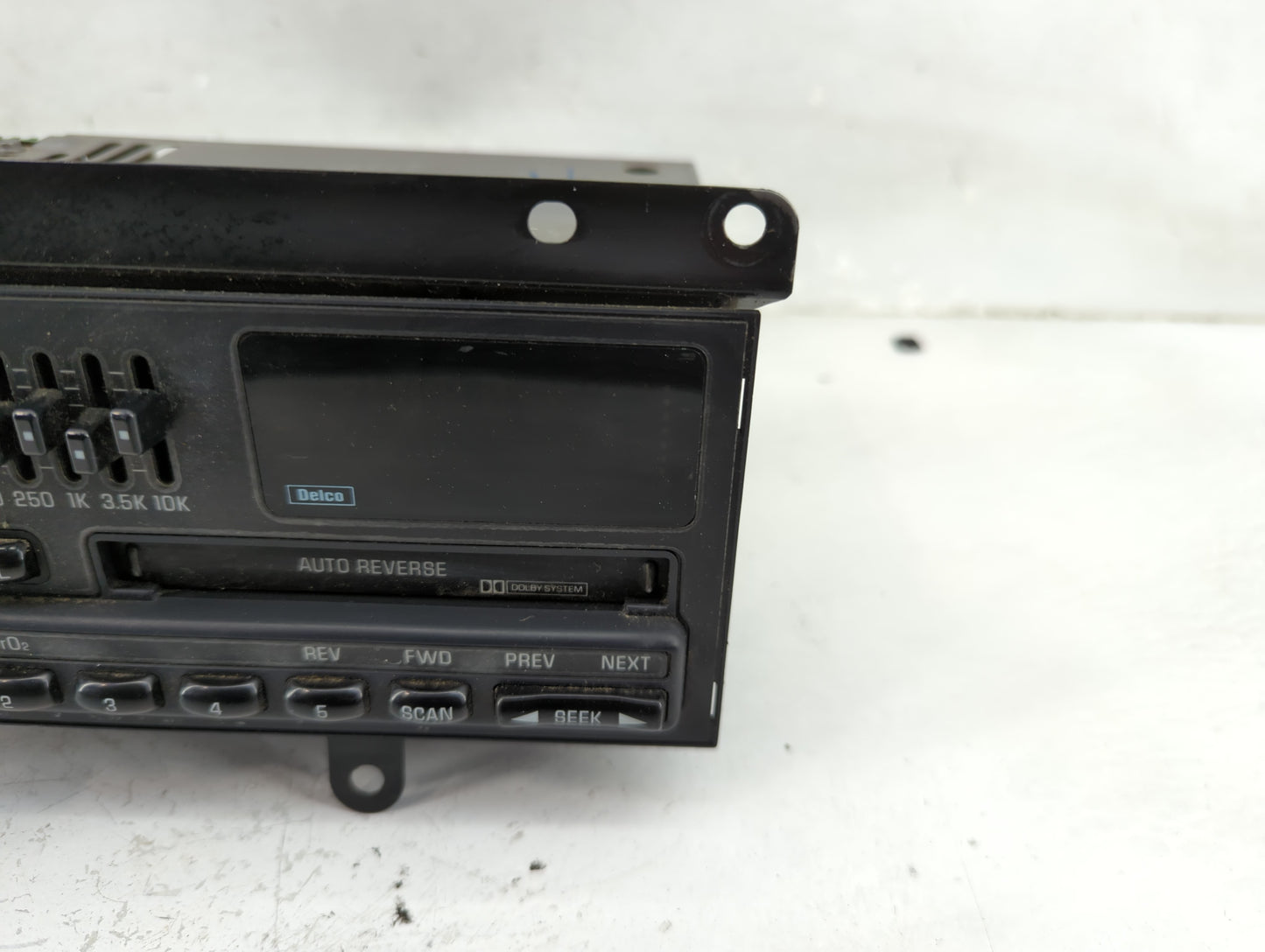 0 Buick Lesabre Radio AM FM Cd Player Receiver Replacement Fits OEM Used Auto Parts - Oemusedautoparts1.com