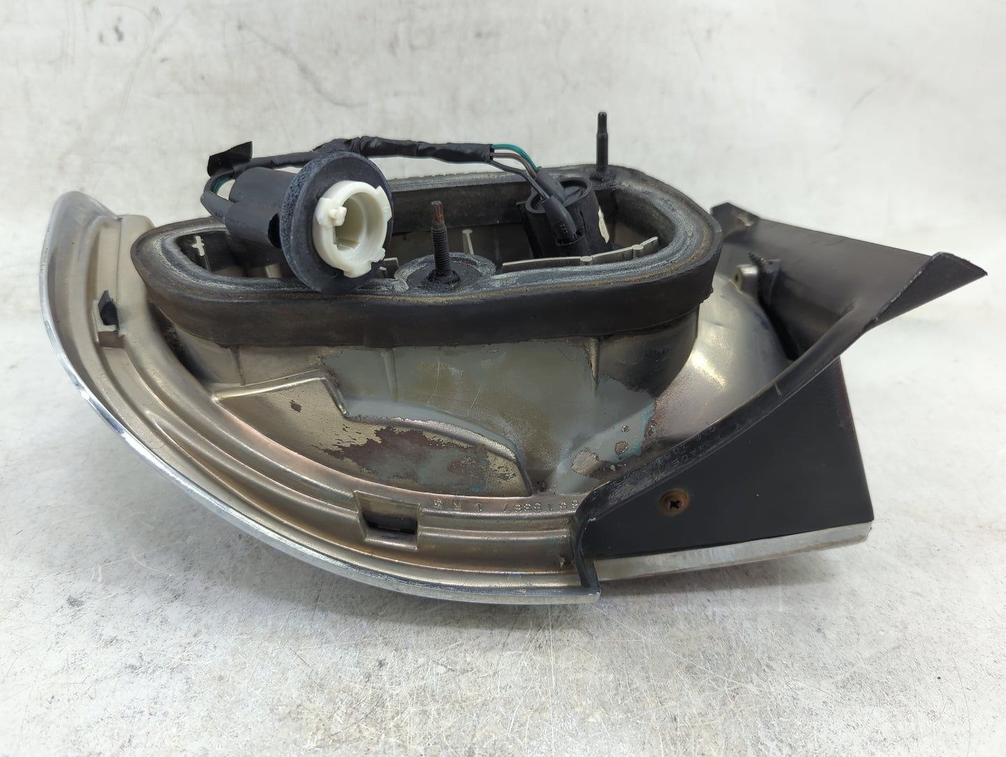 0 Buick Lesabre Tail Light Assembly Passenger Right OEM Fits OEM Used Auto Parts - Oemusedautoparts1.com