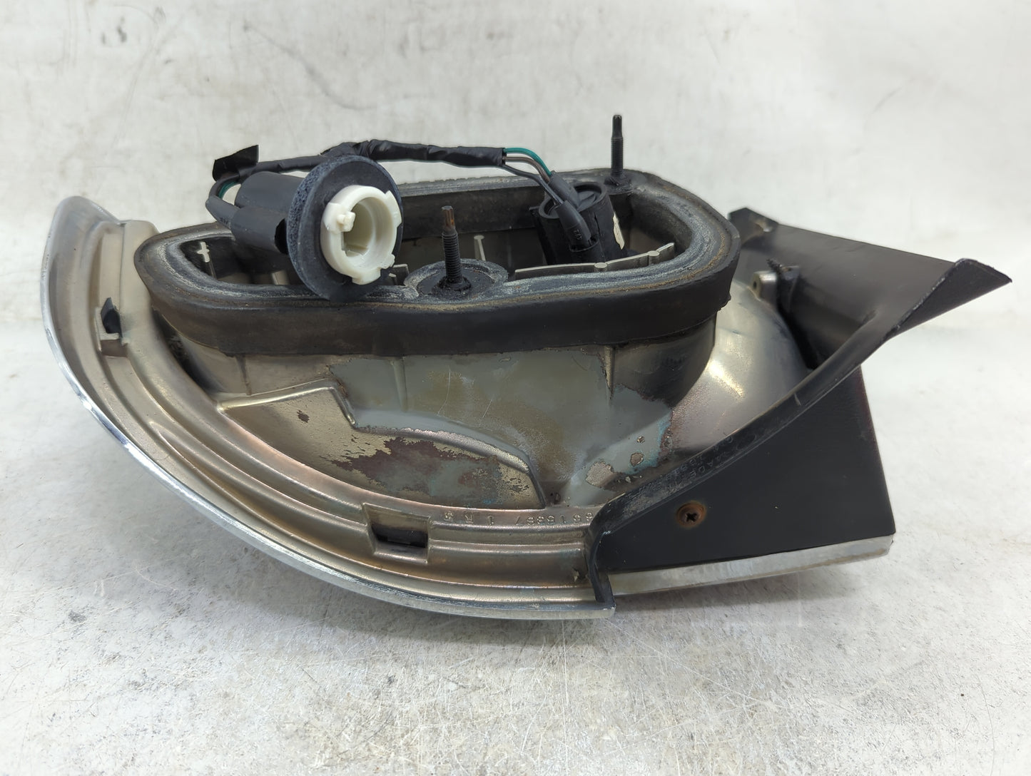 0 Buick Lesabre Tail Light Assembly Passenger Right OEM Fits OEM Used Auto Parts - Oemusedautoparts1.com