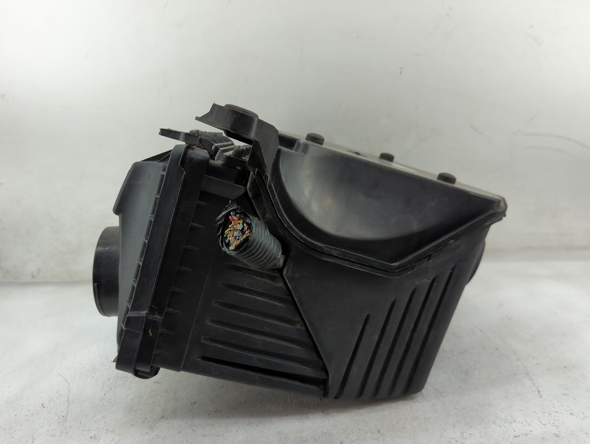 2000-2005 Buick Lesabre Air Cleaner Intake-duct Hose Tube 1206826 - Oemusedautoparts1.com