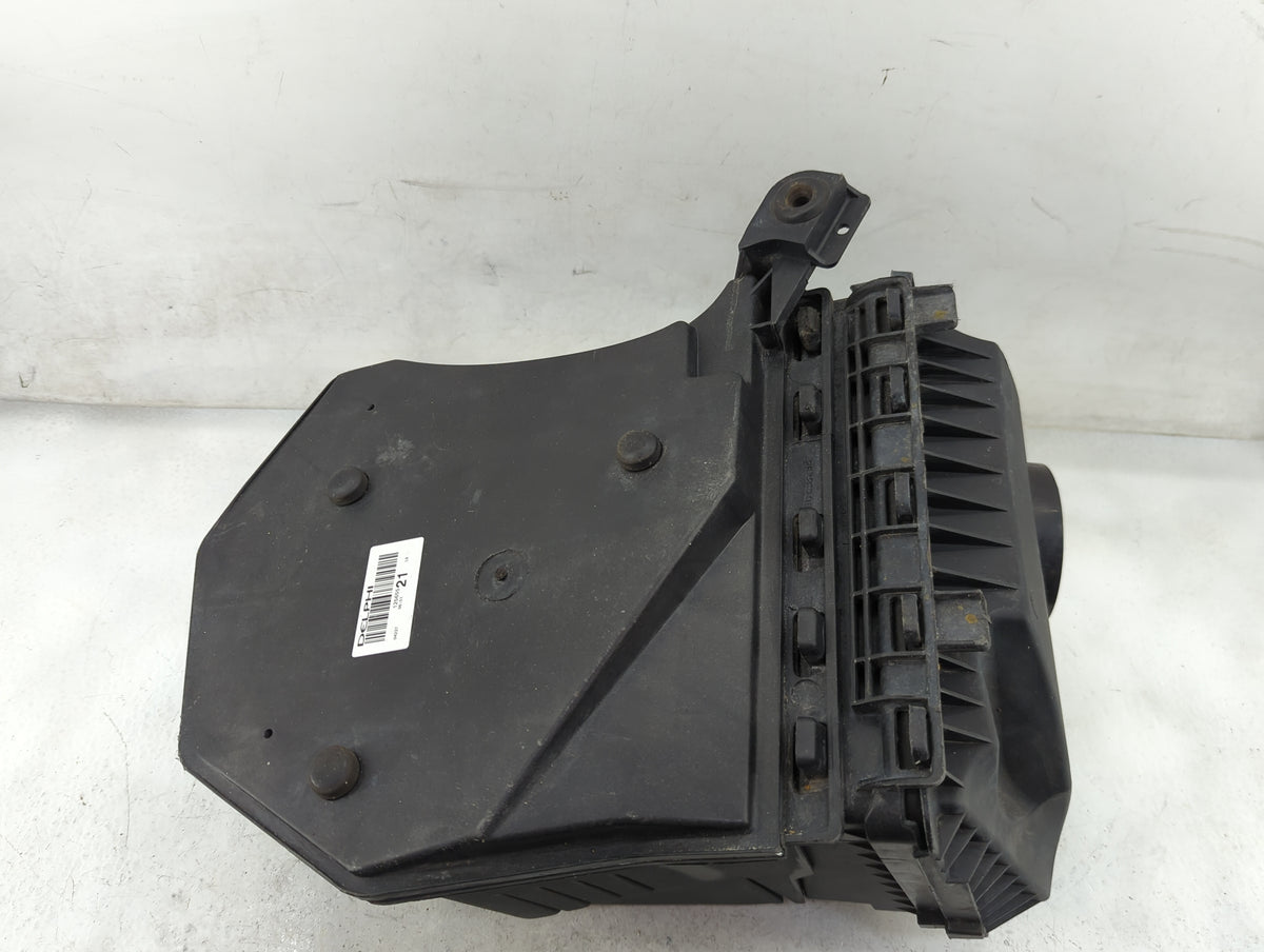 2000-2005 Buick Lesabre Air Cleaner Intake-duct Hose Tube 1206826 - Oemusedautoparts1.com