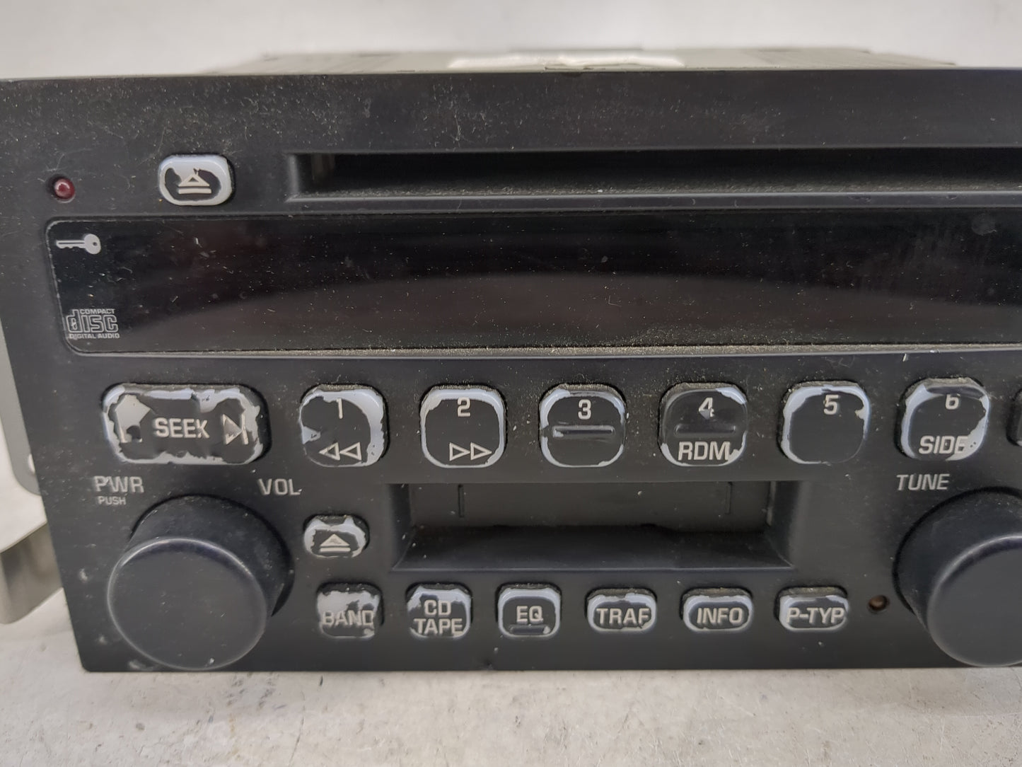 2003-2005 Buick Lesabre Radio AM FM Cd Player Receiver Replacement Fits Fits 2003 2004 2005 OEM Used Auto Parts - Oemusedaut