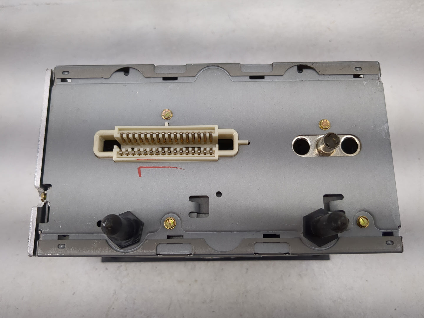 2003-2005 Buick Lesabre Radio AM FM Cd Player Receiver Replacement Fits Fits 2003 2004 2005 OEM Used Auto Parts - Oemusedaut