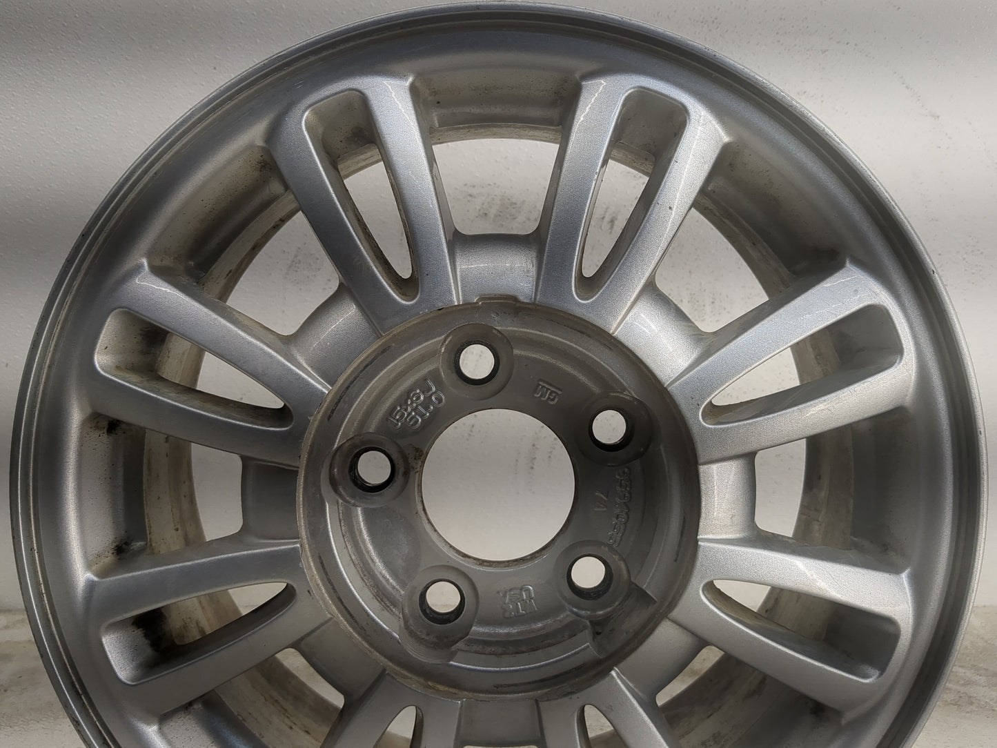 2002-2005 Buick Lesabre Oem Wheel Rim - Oemusedautoparts1.com