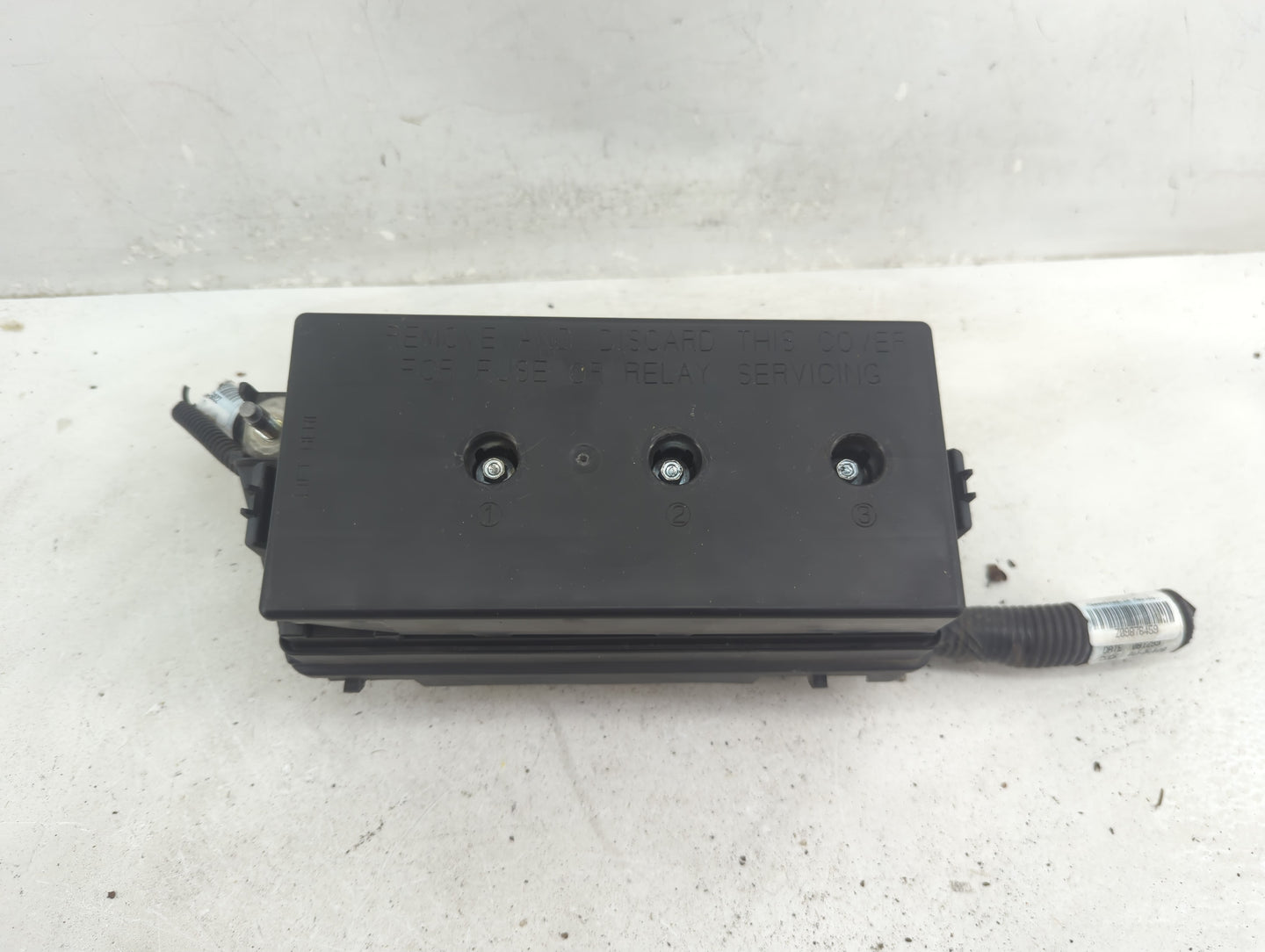 2000-2005 Buick Lesabre Fusebox Fuse Box Panel Relay Module Fits Fits 2000 2001 2002 2003 2004 2005 OEM Used Auto Parts - Oe