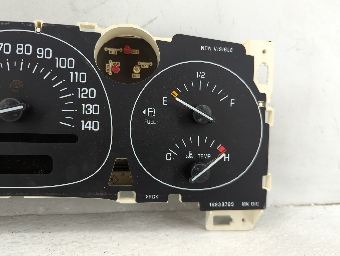 2000-2001 Buick Lesabre Instrument Cluster Speedometer Gauges Fits Fits 2000 2001 OEM Used Auto Parts - Oemusedautoparts1.co