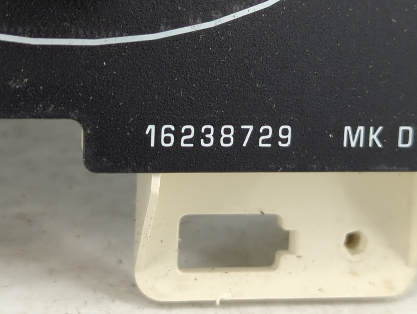2000-2001 Buick Lesabre Instrument Cluster Speedometer Gauges Fits Fits 2000 2001 OEM Used Auto Parts - Oemusedautoparts1.co