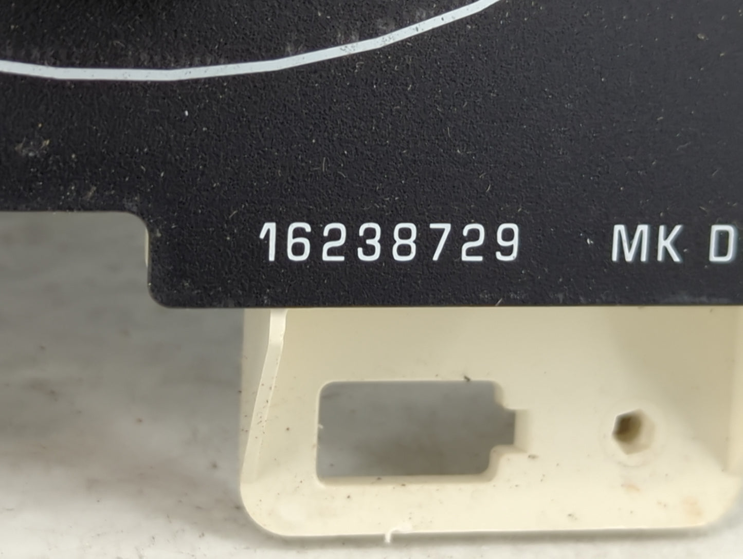 2000-2001 Buick Lesabre Instrument Cluster Speedometer Gauges Fits Fits 2000 2001 OEM Used Auto Parts - Oemusedautoparts1.co