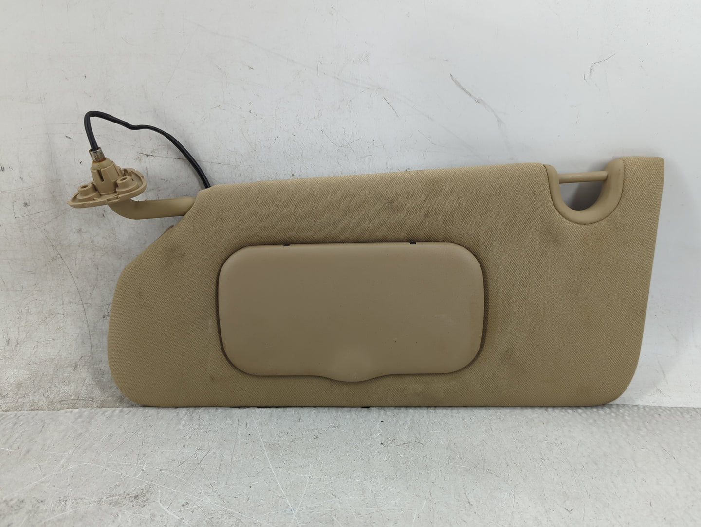 2006-2011 Buick Lucerne Sun Visor Shade Replacement Driver Left Mirror Fits Fits 2006 2007 2008 2009 2010 2011 OEM Used Auto