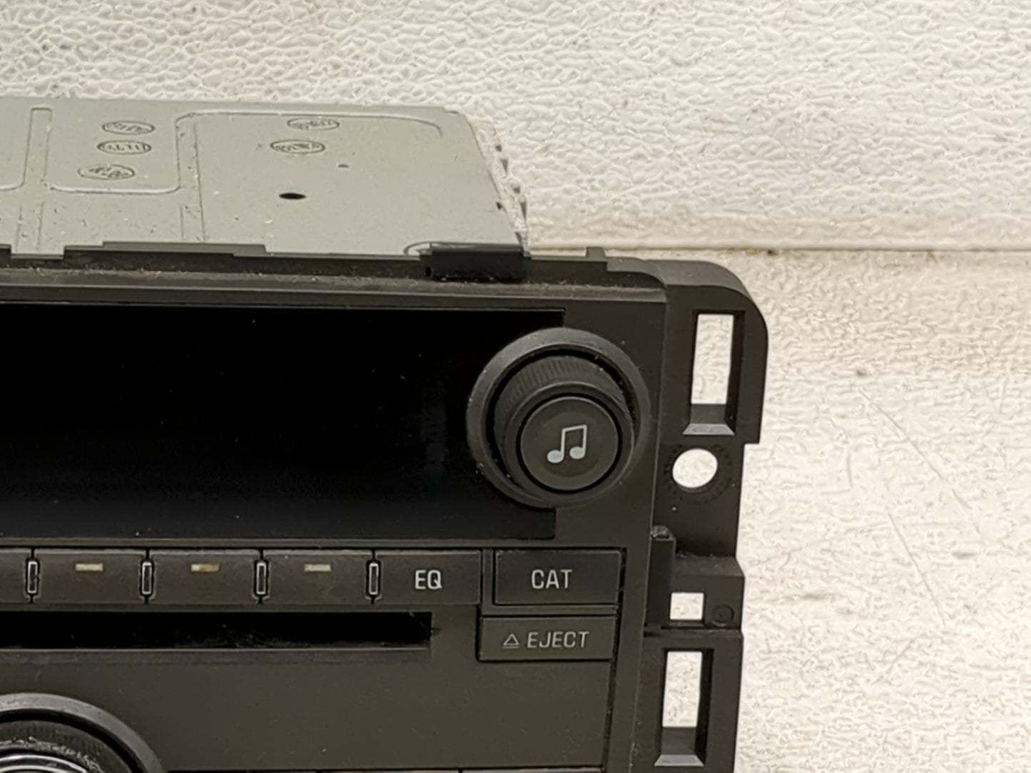 2009-2010 Buick Lucerne Radio AM FM Cd Player Receiver Replacement Fits Fits 2009 2010 OEM Used Auto Parts - Oemusedautopart