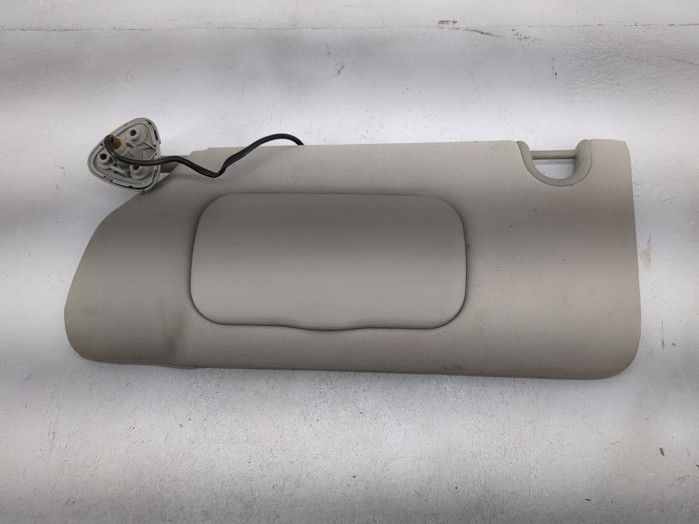 2006-2011 Buick Lucerne Sun Visor Shade Replacement Driver Left Mirror Fits Fits 2006 2007 2008 2009 2010 2011 OEM Used Auto