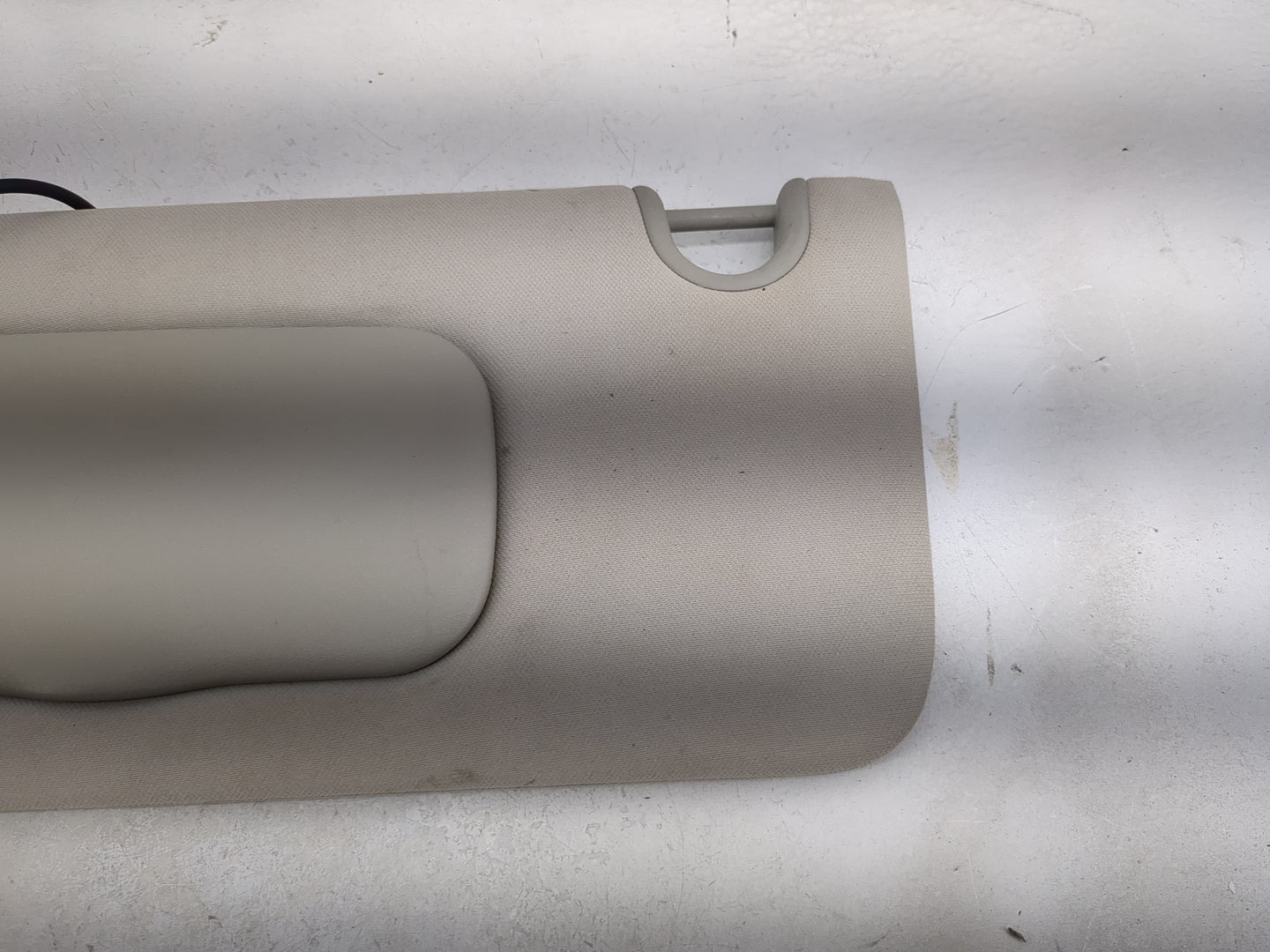 2006-2011 Buick Lucerne Sun Visor Shade Replacement Driver Left Mirror Fits Fits 2006 2007 2008 2009 2010 2011 OEM Used Auto