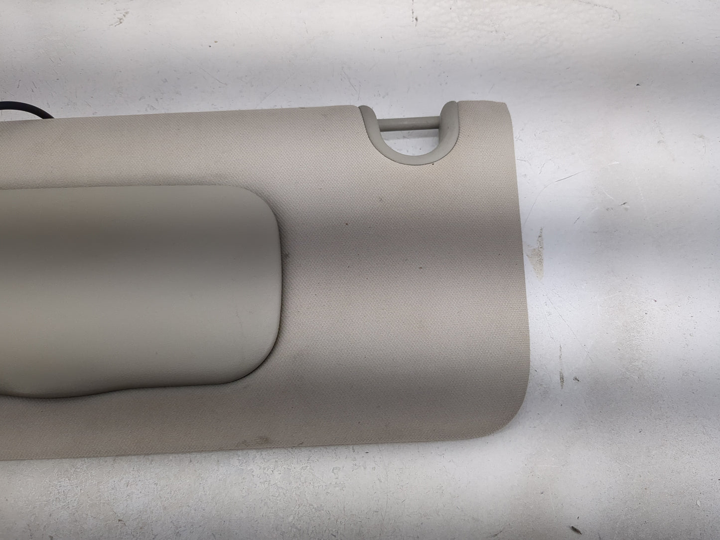 2006-2011 Buick Lucerne Sun Visor Shade Replacement Driver Left Mirror Fits Fits 2006 2007 2008 2009 2010 2011 OEM Used Auto
